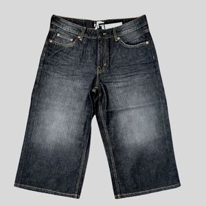 WEEKDAY Women's Jeans Ample Low Waist Capri Denim Jorts Ash Black